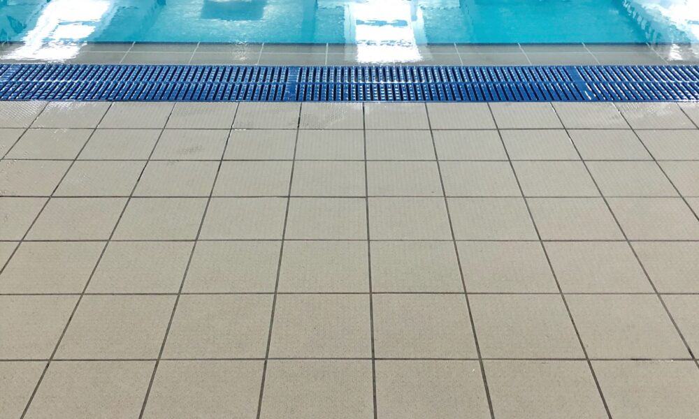 Leisure centre and lido operator enters administration
